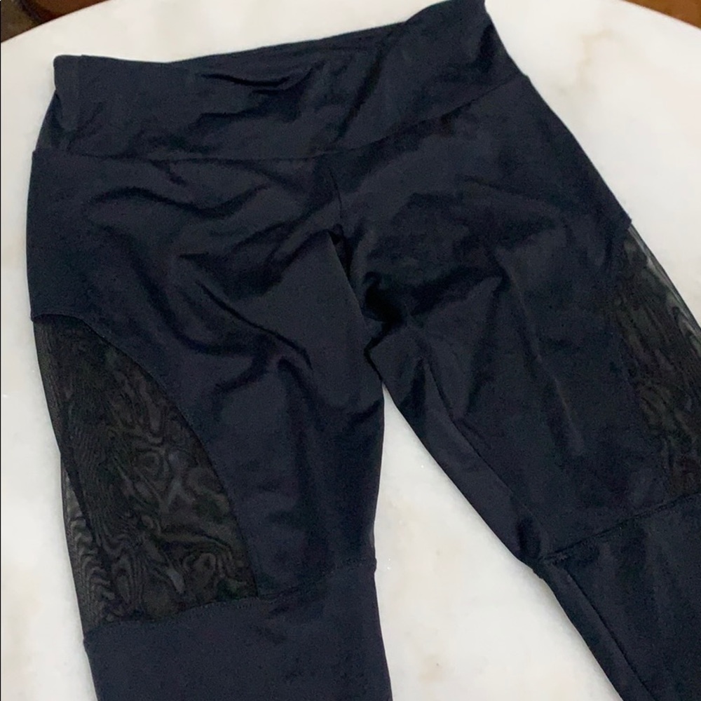 Onzie legging black S/M gently worn